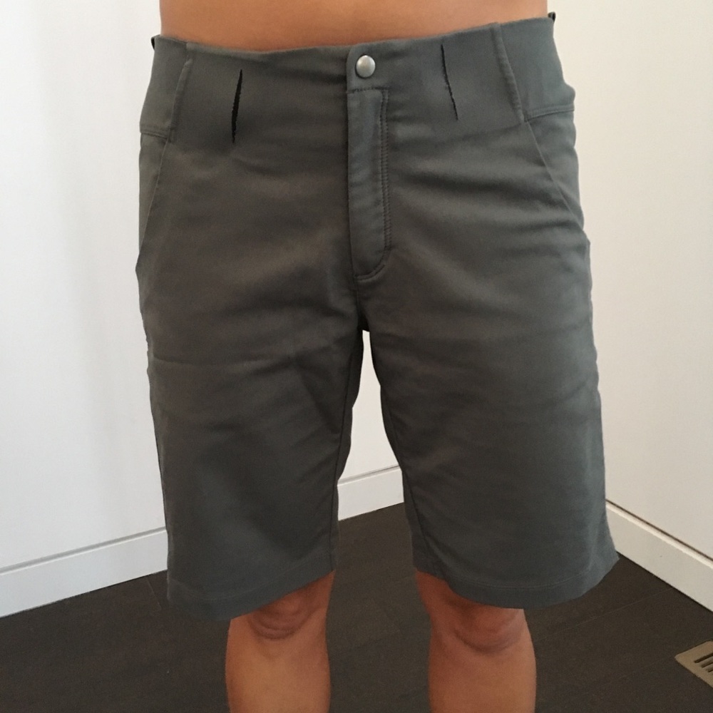 Nau Women’s Bermuda Shorts in Grey